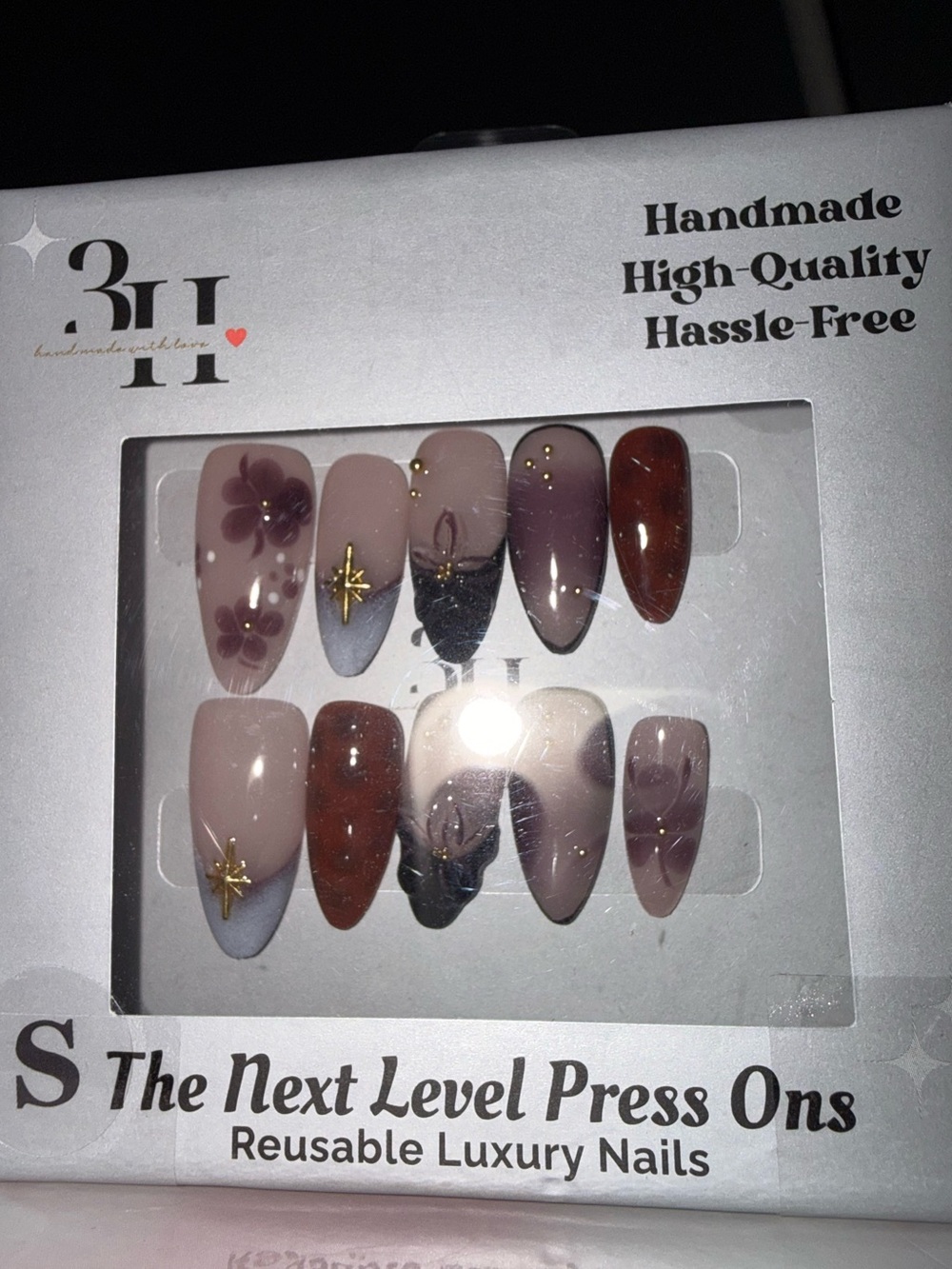 3H Reusable Luxury Press-On Nails in Mauve, Brown & Gold Accents - Picture 3 of 7